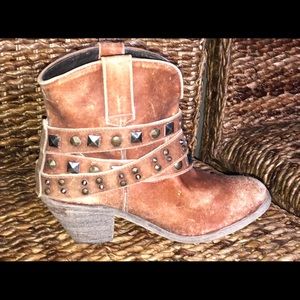Circle G Studded Distressed Cowboy Bootie